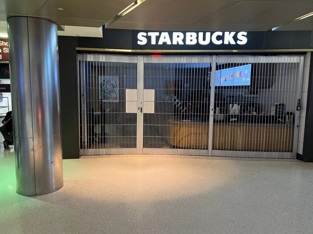 Starbucks in Nashville Airport Food Court in the Rotunda between terminals a and b