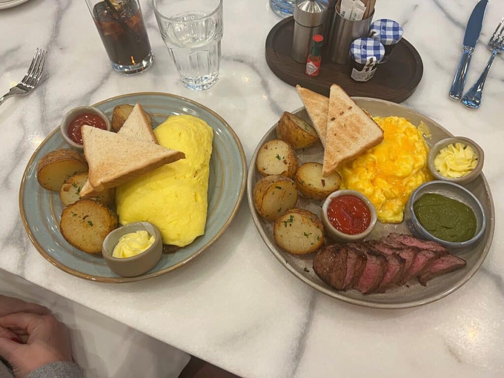Eggs and steak breakfast with toast and new potatoes at Harta restaurant in Grayson Hotel