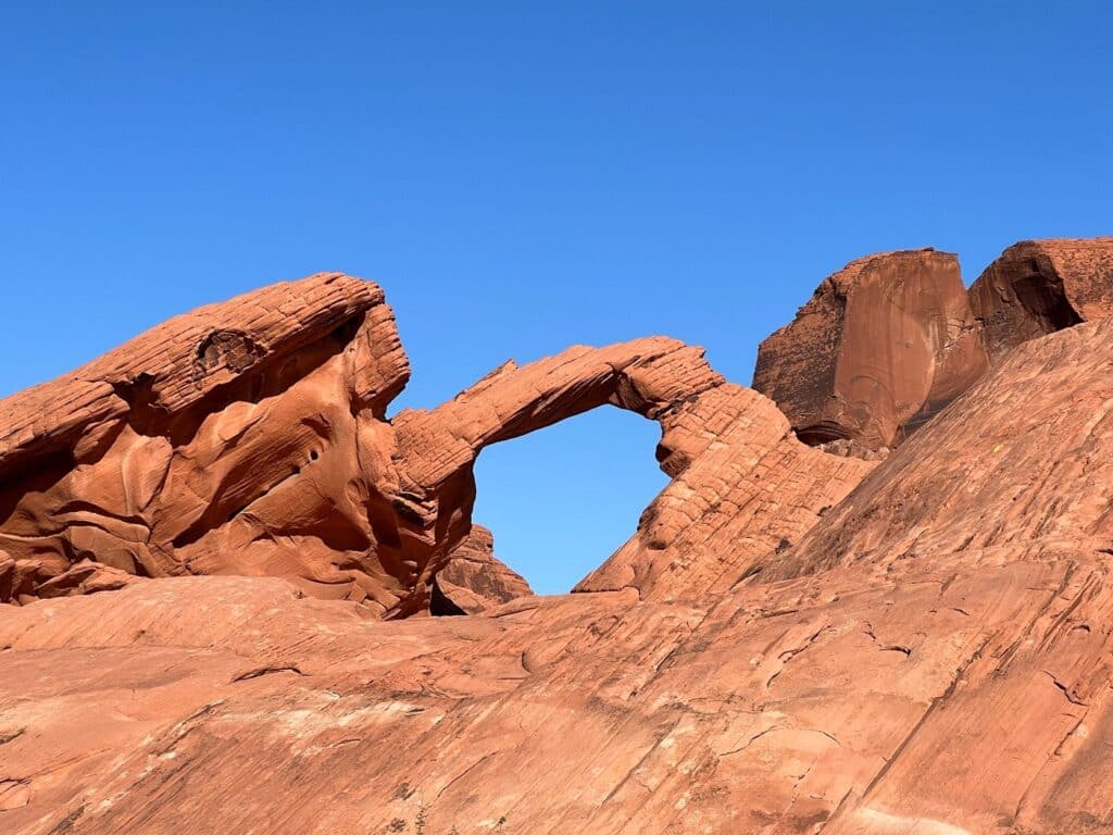 natural rock arch in Valley of Fire State Park